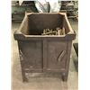 Image 1 : Metal Crate with Boring Bars & Misc Metalworking Units