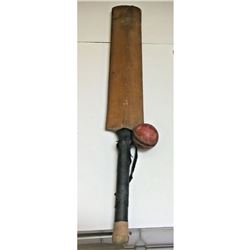 Antique Les Berry Model Leicestershire C.C.C.England Cricket Bat, Paddle & Ball