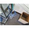 Image 3 : Clothing Rack