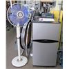 Image 1 : Frigidaire Mini Refrigerator Freezer w/ Clock & Toshiba Fan