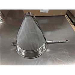 8.5" STAINLESS 40 MESH BOUILLON STRAINER, OMCAN