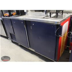 R89) PERLICK 2 DOOR KEGERATOR COOLER W/ 2 TOWERS