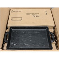 7.5" X 4.5" CAST IRON CASSEROLE DISHES - LOT OF