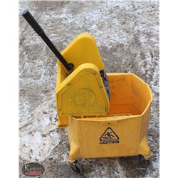 R168) MARINO MOP BUCKET W/ WRINGER