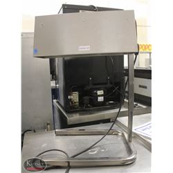 R47) VOLLRATH INFRARED WARMER