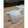 Image 1 : 20OZ/600ML PORCELAIN COFFEE POTS - LOT OF 2