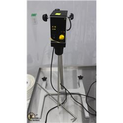 CAT R18 ELECTRIC OVERHEAD STIRRER MOUNTED TO