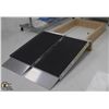 Image 1 : FOLDING MEDICAL RAMP
