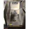Image 1 : ELKAY S/S HIGH-WALL / SPLASHGUARD PERSONAL SINK