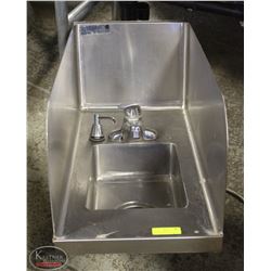ELKAY S/S HIGH-WALL / SPLASHGUARD PERSONAL SINK