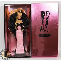 VINTAGE SEALED PRETTY IN PINK BARBIE COLLECTOR