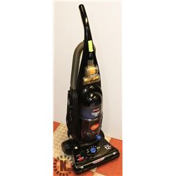 BISSELL BAGLESS UPRIGHT VACUUM