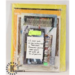 LARGE BUNDLE OF ART SUPPLIES INCLUDING PAPER PADS
