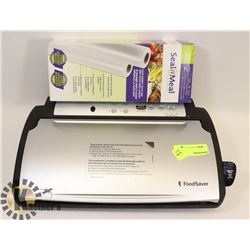 FOOD SAVER VACUUM SEALER SYSTEM WITH EXTRA BAGS