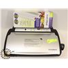 Image 1 : FOOD SAVER VACUUM SEALER SYSTEM WITH EXTRA BAGS