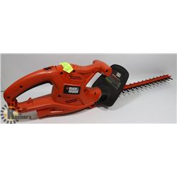 BLACK AND DECKER HEDGE TRIMMER