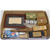 Image 1 : FLAT OF ODDBALL ASSORTMENT OF COLLECTIBLES.
