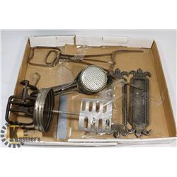 FLAT OF VINTAGE METAL ITEMS.