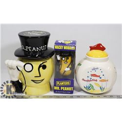 MR. PEANUT JAR AND MAYNARDS SWEDISH FISH JAR.