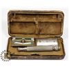 Image 1 : 1930S PORTABLE GILLETTE SAFETY RAZOR IN CASE.
