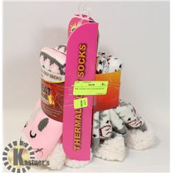 2PK LADIES COZY SLIPPER SOCKS.