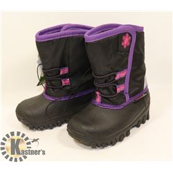WEATHER SPIRITS GIRLS SIZE 6 WINTER BOOTS.