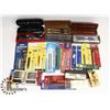 Image 1 : LARGE FLAT OF PENS & VINTAGE REFILLS
