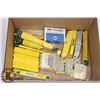 Image 1 : BOX OF ASSORTED UTILITY KNIVES AND BLADES.