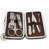 Image 1 : 7PC MANICURE SET
