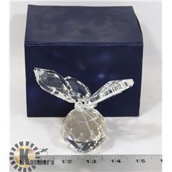 SMALL CRYSTAL BUTTERFLY FIGURE