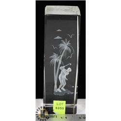 CRYSTAL HOLOGRAM OF MAN GOLFING