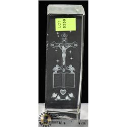 CRYSTAL HOLOGRAM OF JESUS ON THE CROSS