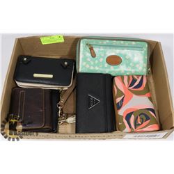 LOT OF WOMANS WALLETS FOSSIL, JUICY COUTURE, GUESS