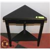Image 1 : SOLID DARK WOOD TRIANGULAR CORNER