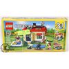 Image 1 : LEGO CREATOR MODULAR POOLSIDE HOLIDAY 356PC SET