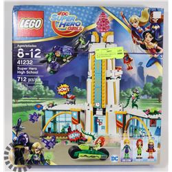 DC SUPER HERO GIRLS LEGO SUPER HERO HIGH SCHOOL