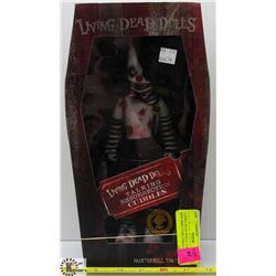 LIVING DEAD DOLLS: TALKING RESURRECTION CUDDLES.