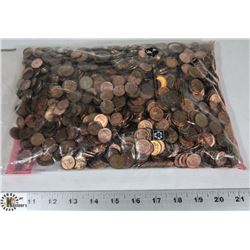 ESTATE BANKER'S BAG WITH OVER 2,500