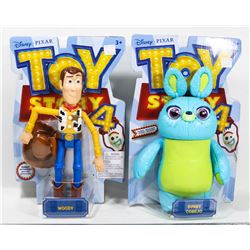 TOY STORY 4 COLLECTIBLE FIGURES: WOODY AND BUNNY