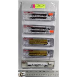 LOT OF 5 TRAIN CARS, N-SCALE