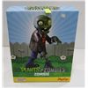 Image 1 : PLANT VS ZOMBIES POPCAP LIMITED EDITION #37 ZOMBIE