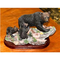BEAR WITH CUBS STATUETTE ON WOOD BASE