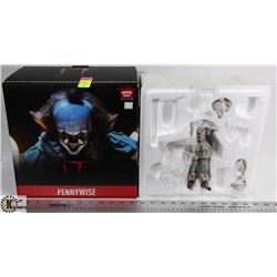 IT PENNYWISE 1:10 SCALE FIGURE.