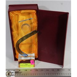 CRYSTAL GOLF BALL DISPLAY