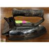 Image 1 : ANTIQUE IRON
