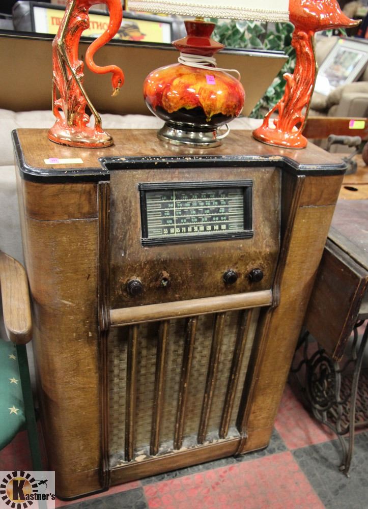 ANTIQUE VIKING RADIO Kastner Auctions