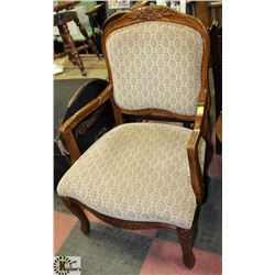 SOLID DARK WOOD OVERSIZE PADDED ARM