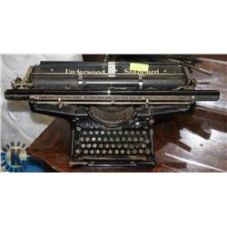 LARGE CARRIAGE ANTIQUE UNDERWOOD LEDGER TYPEWRITER