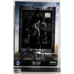 JUSTICE LEAGUE 1:10 SCALE PRE POINTED THE FLASH