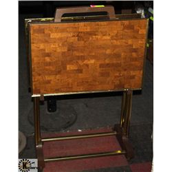 VINTAGE TV TRAY SET